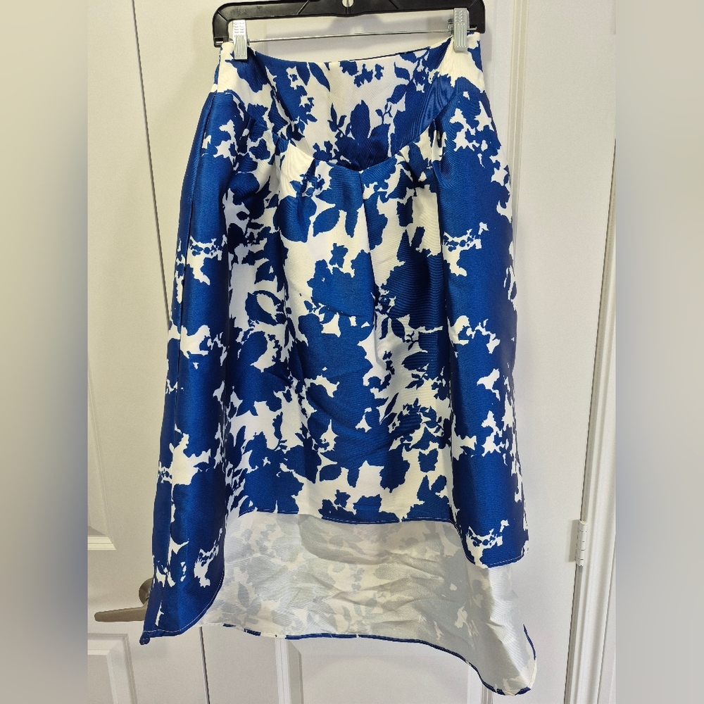 ❗️SALE❗️NWT Beulah Floral Skirt, Size Medium